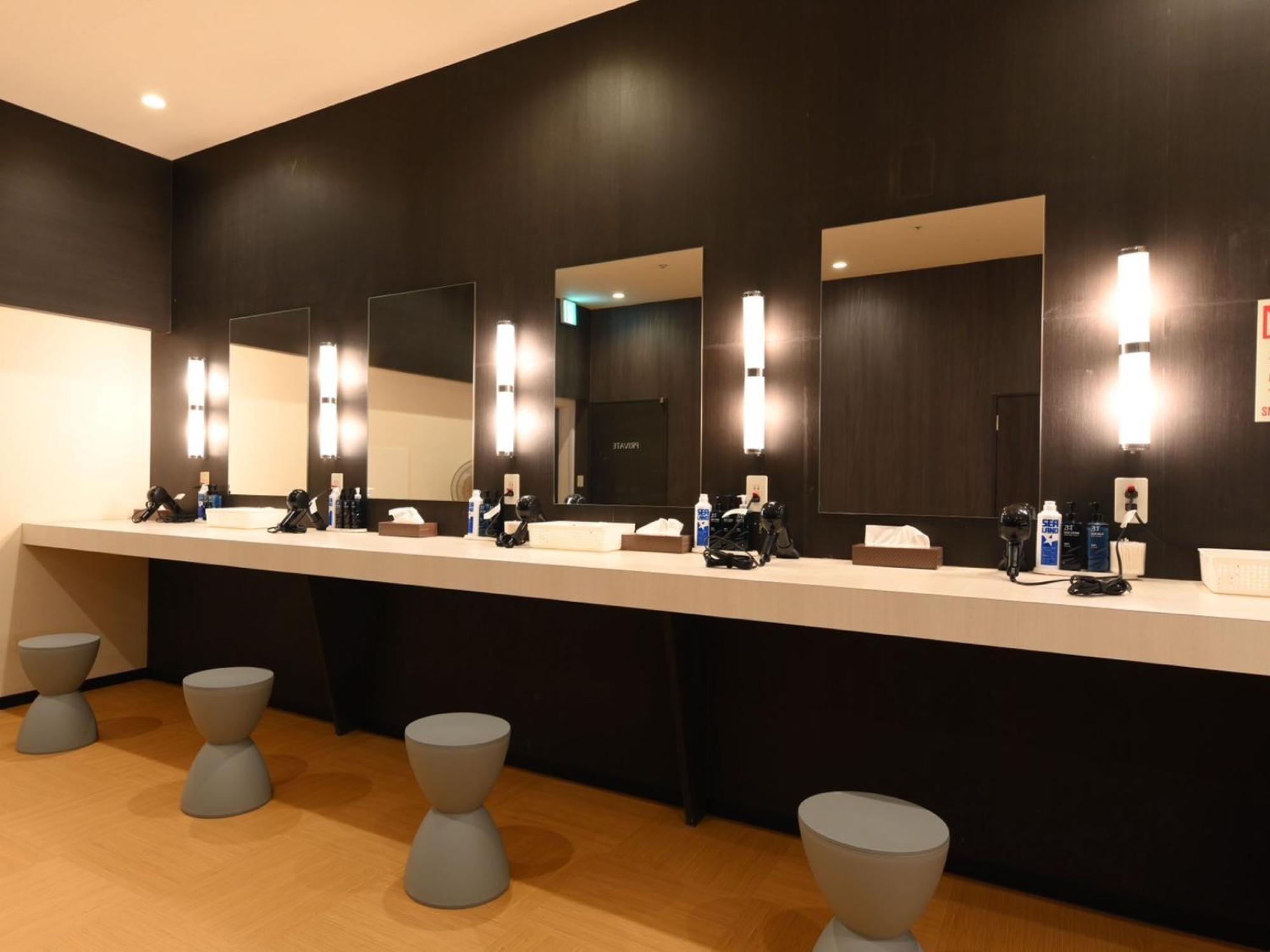 The Centurion Sauna Rest & Stay Sapporo Male Only Exteriör bild